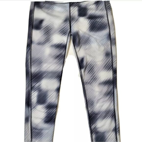 $79 Athleta High Rise Chaturanga Skinny Leg Leggings Sz Small Gray and Black - Picture 1 of 12